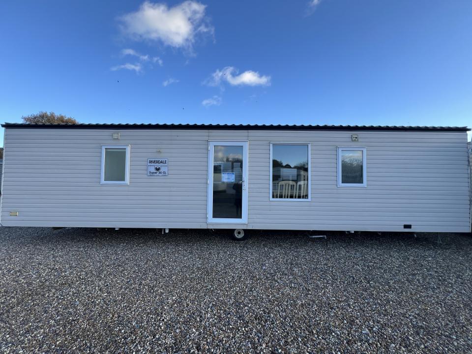 View Cosalt Riverdale CL 35x12ft 2 Bedrooms SC8753